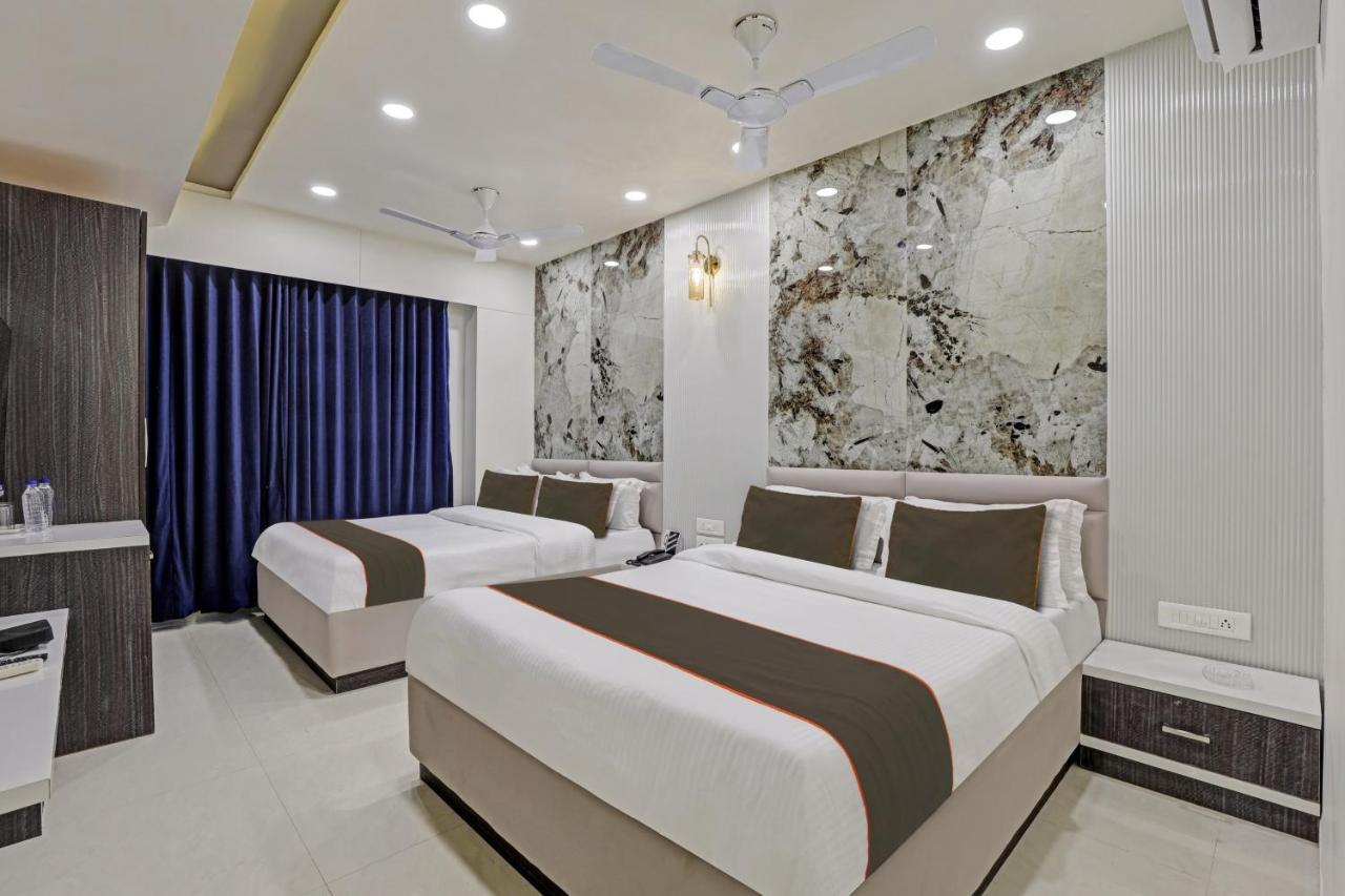 Collection O Alpha One Hotel Ahmedabad Ngoại thất bức ảnh