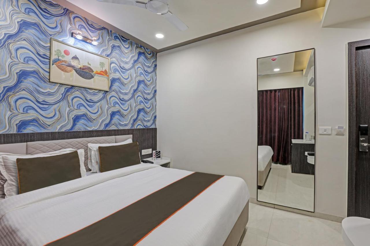 Collection O Alpha One Hotel Ahmedabad Ngoại thất bức ảnh